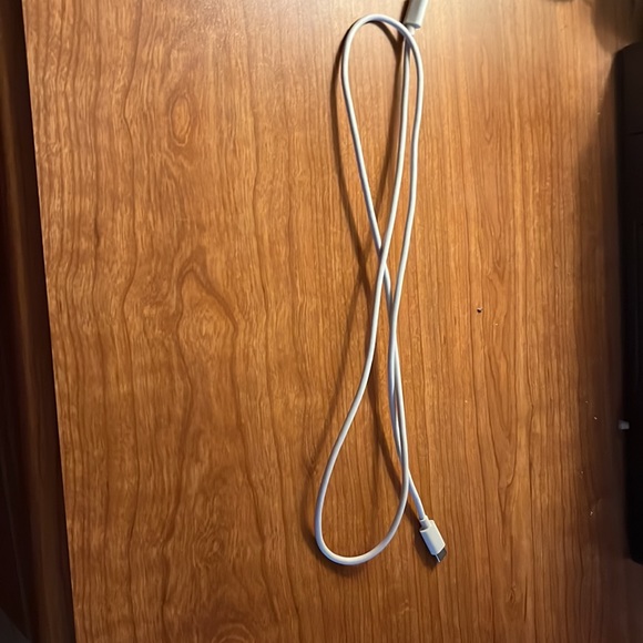 I am selling a oculus quest 2 the brand for this oculus - Picture 8 of 8